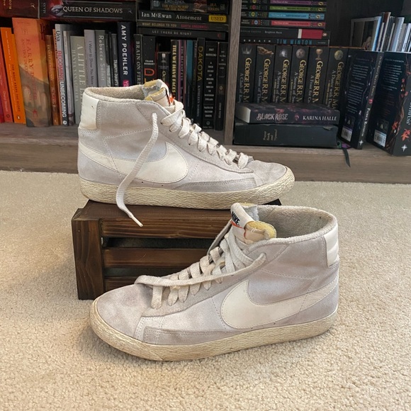 Nike Shoes - Nike High-Top Sneakers